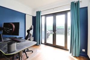 Photo 6- click for photo gallery